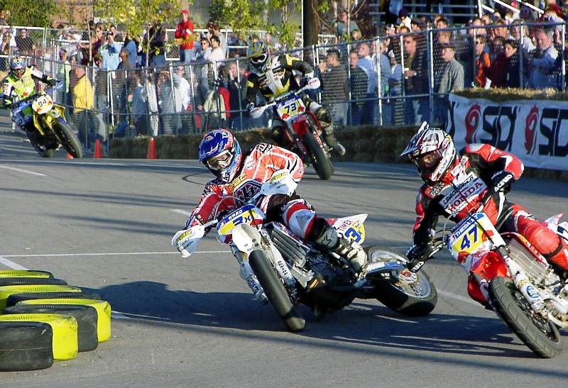 race Jeff Ward passing Frenchman Alex Thiebault in the Columbus Supermoto. (Larry Lawrence photo)