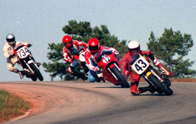 Schwantz '84 Kevin Schwantz (43) leads the pack, including Ed Key (in 3rd) at the 1984 GNF. (Larry Lawrence photo)