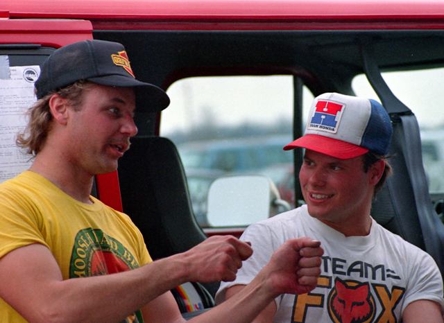 Knott and Knipp-85 Boonie Knott talks to Jim Knipp after the two battled in a WERA Formula One race. (Larry Lawrence photo)