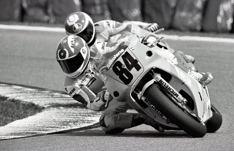 Carl Fogarty on the No. 84 Silkolene Honda leading teammate Niall Mackenzie in the 1991 Daytona 200. (Larry Lawrence photo)