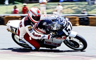 Scott Gray on the Vance & Hines Suzuki at Sears Point in the late 1980s. (Larry Lawrence photo)