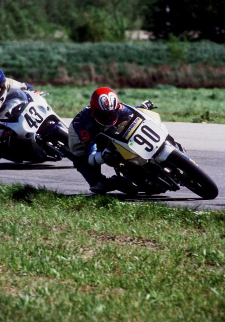 Kevin Rentzell racing in a WERA National Endurance race at Gateway International Raceway in the late 1980s. (Larry Lawrence)