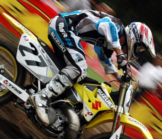 Wey-Troy 2004-sm Nick Wey on the factory Suzuki RM250 at the Troy National in 2004. (Larry Lawrence photo)