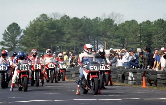 Riders line up for the B Production race at Talladega Grand Prix Raceway in February of 1986. Ben Beasley (371) sit on the from row. (Larry Lawrence photo)