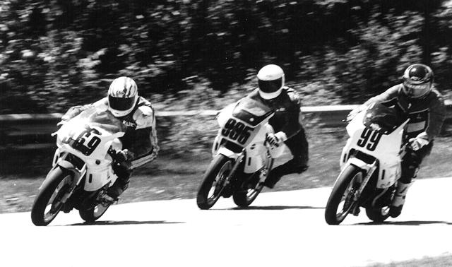 Koops Kurt Koops (969), Reuben Frankenfield (935) and Brian Conley (99) battle in a WERA D Superbike race at Blackhawk Farms. Koops took the victory. (Larry Lawrence photo)
