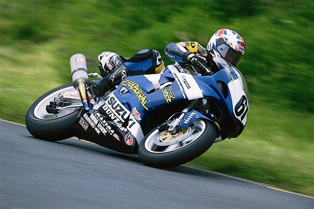 Damon Buckmaster racing the Team Mazda/Chaparral Suzuki early in his AMA road racing career. (Dunlop Press Kit photo)