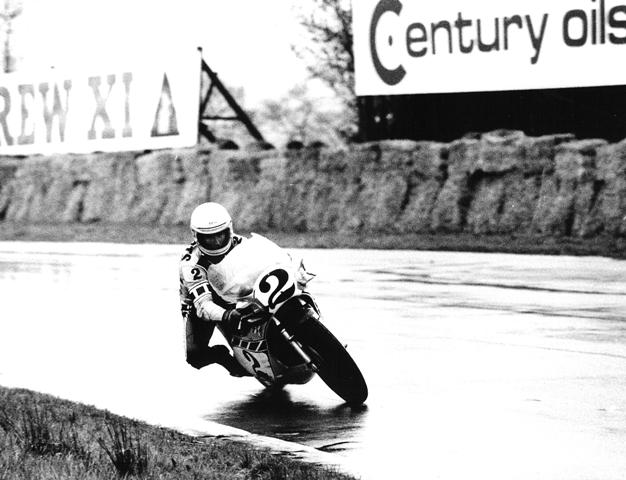 Roberts - 77 Match Races Kenny Roberts delicately corners his factory Yamaha OW31 in the rain at Mallory Park during the 1977 Anglos-American Match Races. (The Jim Greening Collection)
