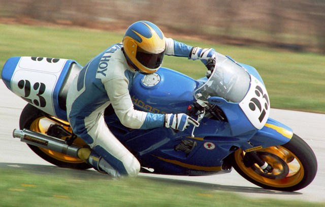 Stacy Van Hoy en route to winning the WERA C Superbike race at Indianapolis Raceway Park on April 12, 1992. (Larry Lawrence photo)