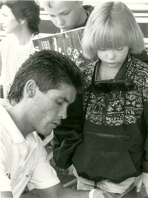 Scott, Alan - autograph American GP rider Alan Scott signs autographs at a race in the early 1990s. (Larry Lawrence photo)