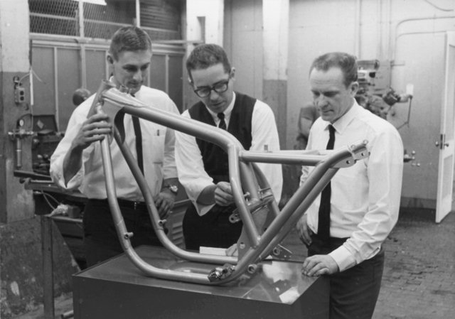 Yankee (Left to right) Jim Corpe, John Taylor and Dick Mann examine a prototype frame for the Yankee 500 Z, circa 1971. (John Taylor Collection)