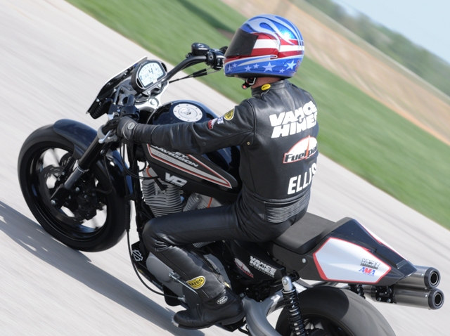 XR1200 Drag racer Chip Ellis playing road racer on the new Vance & Hines Harley-Davidson XR1200. The bike will serve as a platform for a new AMA road racing series starting at Road America. (Larry Lawrence photo)