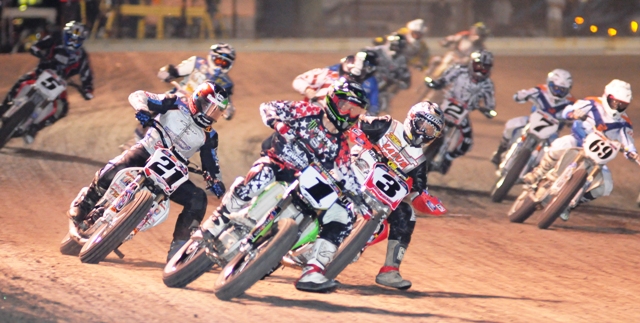 Wiles Gas City GNC Henry Wiles leads Joe Kopp (3), Jared Mees (21) and the rest of the field at the Gas City Grand National. (Larry Lawrence photo)