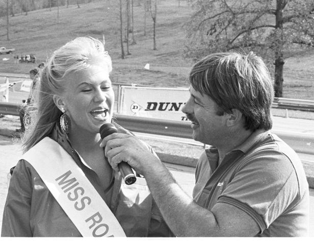 Chambers interview Ex-pro Rich Chambers moved seamlessly into race announcing after he retired from racing in the mid-1980s. Here Rich seems to be having an even better time than he normally does when interviewing Miss Road Atlanta. It’s hard to believe, but Chambers has been race announcing for over 25 years now. (Larry Lawrence photo)