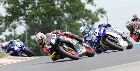 Fong, Bobby - Mid-O 2010 2 Fong leading Sunday's Daytona SportBike race at Mid-Ohio. (Larry Lawrence photo)