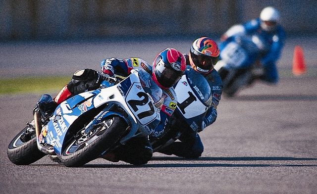 Merkel - Kipp - Daytona '95 Fred Merkel leads Tom Kipp in their epic 1995 Daytona 750 Supersport battle. The race came down to the final lap. Merkel used lapped traffic to perfection to slip away from Kipp and win by half-a-second. (Dunlop press kit photo)