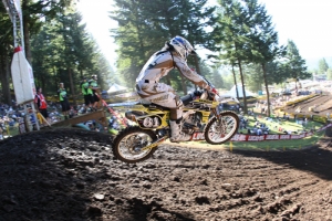 MotoConcepts Yamaha and others took part in the retro festivities with vintage plastics. (Courtesy VitalMX.com)