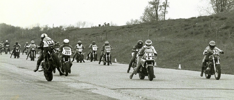 Hart wheelie Ned Hart (224) was anxious to get a good start in a WERA regional two hour endurance race sometime in the mid-1980s. The front end of Hart’s Honda VF750 Interceptor shot skyward as he nailed the throttle. You can see Hart’s wheelie even caught the attention of fellow front-row starter Dave Knapp (44). (Larry Lawrence photo)