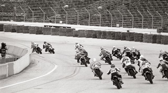 Mil Mile 1 Entry speeds of 120 mph and maybe 30 feet to a concrete wall covered by a thin row of spaced haybales didn’t help make the Milwaukee Mile a rider favorite. (Larry Lawrence photo)