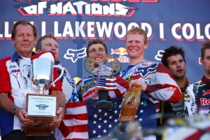 Team USA (Roger DeCoster, Andrew Short, Ryan Dungey and Trey Canard) stands atop the podium holding the Chamberlain Cup for the 21st time in 64 years. (Courtesy Simon Cudby/Racer X)