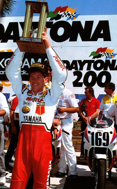 Kocinski - Daytona 600SS 1989 Kocinski was panelized for jumping the start in his Heat race so had to plow through the massive Daytona 600 Supersport field to take the victory in his first of only two career appearances in the series. (Courtesy DIS)