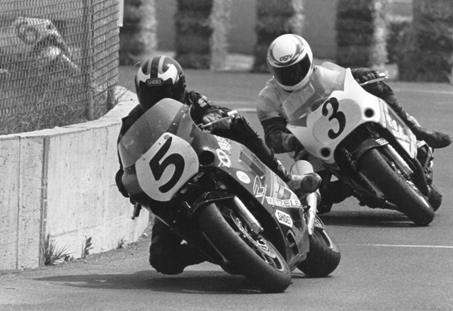 Hall 'N Still Racing (No. 5) races Royale Racing for the Heavyweight Superbike class win in the WERA National Endurance race at Memphis Motorsports Park in September of 1990. Hall 'N Still Racing featured riders Michael Martin, Bruce Baldus and Jim Still, while Doug Henry and Franklin Knight rode for Royale. (Larry Lawrence photo)
