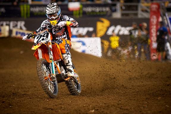 Four races into the season, Red Bull KTM’s Andrew Short is hopeful that his progress on the new KTM 350 SX-F will get him near, if not on the podium for the Oakland Coliseum race on Saturday. (Photo Credit: Hoppenworld.com)