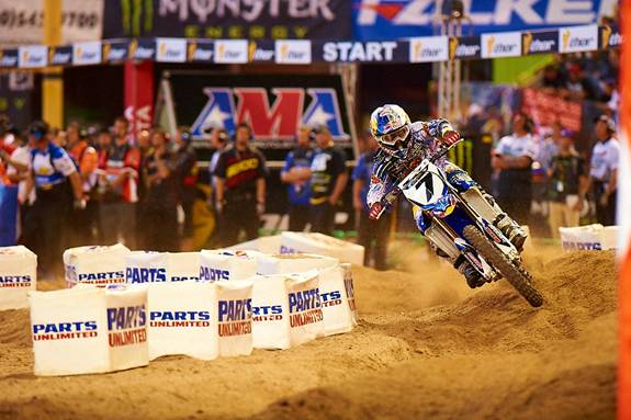 San Manuel Yamaha’s James Stewart claimed his first win last weekend and heads into Dodger Stadium two points behind leader Ryan Villopoto. (Photo by Hoppenworld.com)