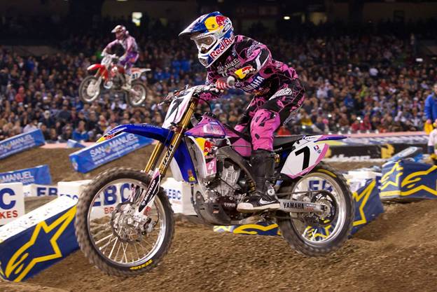 Houston-pre 1 Heading into Houston’s Reliant Stadium, San Manuel Yamaha’s James Stewart leads the Supercross class with 117 points. (Photo Credit: Hoppenworld.com