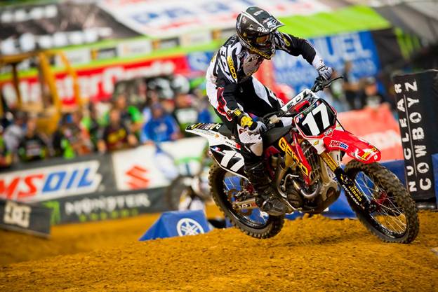 seasx3 After a dominating win last weekend in St. Louis, Justin Barcia holds a 20-point lead over Dean Wilson. The Eastern Regional Supercross Lites class champion will be decided on May 7 in Las Vegas. (Photo Credit: Hoppenworld.com)
