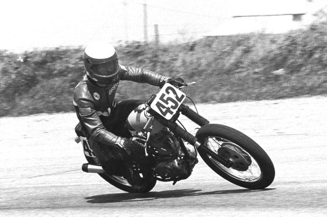 Wills, Gregg Gregg Wills races what I believe is a BSA Gold Star in a WERA Vintage race during the mid-1980s. Wills was one of the leading WERA Vintage racers of that era and he also won the AHRMA 500 Sportsman National Championship in 1988. (Larry Lawrence photo)