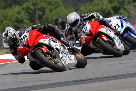 OhioSat005-sm David Gaviria (leading) earned fourth place for LTD Racing Y.E.S. Yamaha in Saturday’s AMA Pro SuperSport race at Mid-Ohio Sports Car Course. (Brian J. Nelson photo)