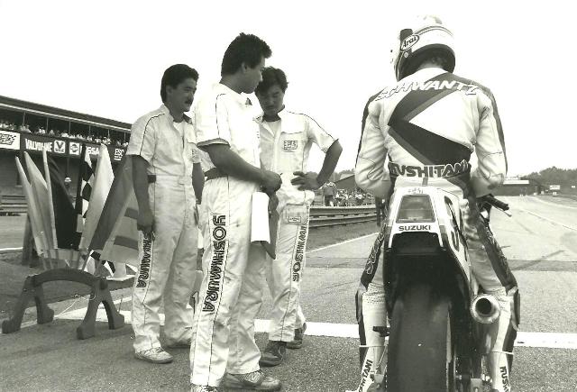 Schwantz-Mid-O Kevin Schwantz sits on the Yoshimura Suzuki GSXR750 as he waits for the start of the 1987 AMA Superbike race at Mid-Ohio Sports Car Course in Lexington, Ohio. (Larry Lawrence photo)