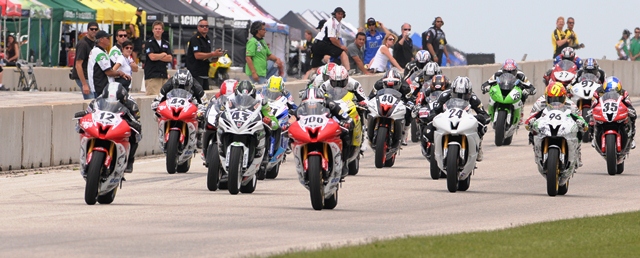 Rispoli - Elkhart Rispoli's Suzuki (No. 43) was surrounded by a field full of more potent Yamahas and Hondas. Rispolis was one of the few Suzuki riders to find success in Supersport this season. (Larry Lawrence photo)