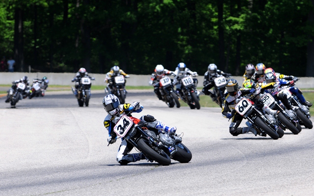 Barnes, Michael - Elkhart '11 Veteran road racer Michael Barnes leads the field in the opening laps of the AMA Pro Vance & Hines XR1200 Series at Road America on June 5, 2011. Barnes eventually finished fourth. The race was won by Chris Fillmore who runs just behind No. 60 Michael Beck. (Larry Lawrence photo)