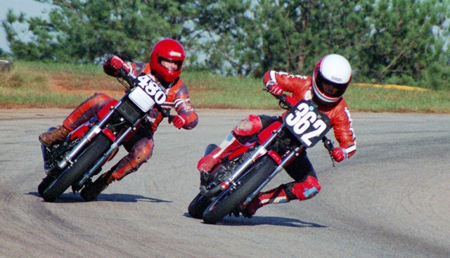 Sander Avant (362) and Greg Comstock (480) race side by side in the E Production race at the 1984 WERA Grand National Finals. (Larry Lawrence photo)