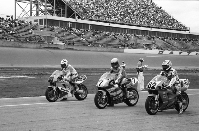 Eddie Lawson (No. 7) readies for the start of the 1993 Daytona 200 on his Vance & Hines Yamaha. Lawson went on to nip Scott Russell to take the victory, his final AMA Superbike victory. Starting alongside Lawson are Brian Morrison, the 1989 British Superbike Champion, on the No. 109 Kawasaki and Kiwi Aaron Slight on his No. 62 factory Kawasaki. (Larry Lawrence photo) 