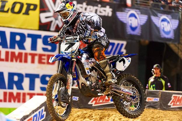 a23 Last weekend in Oakland, James Stewart earned his 43rd Supercross Class win; it was his first win of the 2012 Monster Energy Supercross season. Photo Credit: Hoppenworld.com