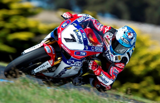 Carlos Checa (Althea Racing) held off the charge of his old rivals Max Biaggi (Aprilia Racing) and Marco Melandri (BMW Motorrad Motorsport) in today’s two official test sessions at Phillip Island.