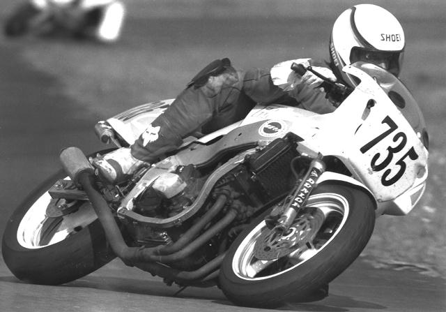 Voight Bros Voight Brothers Racing’s Yamaha FZR400 at Grattan Raceway in July of 1989. That day the top three Lightweight class teams all finished on the same lap, this after eight hours of racing. (Larry Lawrence photo)