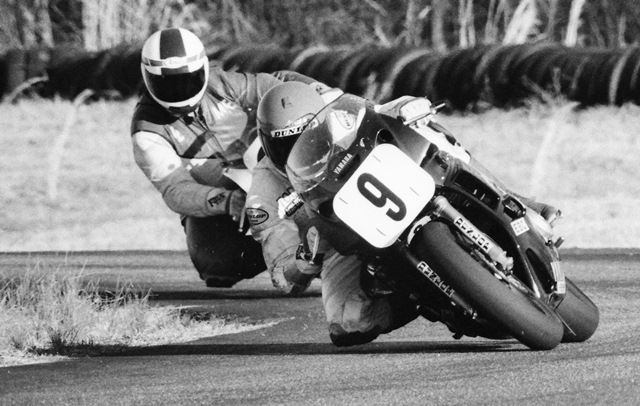 Hoge - Snyder - TGPR 2-89-sm Todd Hoge, racing a Yamaha FZR600, leads Mike Snyder and his Suzuki GSXR750 during a WERA sprint race at Talladega Gran Prix Raceway in February of 1989. Both riders earned some metal that weekend. (Larry Lawrence photo)