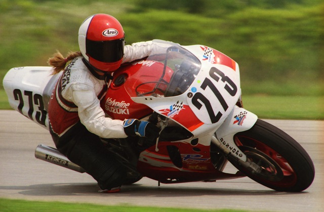Earthman, Sharon Sharon Earthman races the Mars Racing Suzuki at Indianapolis Raceway Park during the WERA Power-Mist/Performance Machine National Endurance Series 4-Hour in July of 1993. (Larry Lawrence photo)