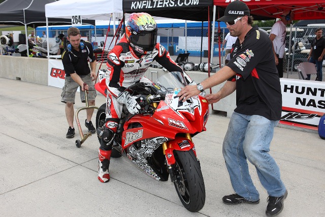 LTDbamaFRI01-sm Continuing his recent string of strong results, Huntley Nash qualified in eighth place in provisional qualifying on Friday at Barber Motorsports Park. (Brian J. Nelson photo)
