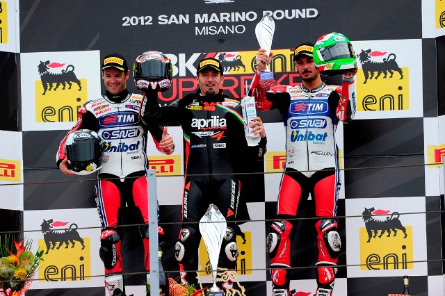 Max Biaggi (Aprilia Racing) left Misano with the sound of his fan club members’ voices ringing in his ears after he completed a home double that will long be remembered by all 67,000 weekend spectators. He pushed his career win total to 19 today. These were Biaggi’s second and third wins of the year, but the first since the opening race in Australia, way back in February.