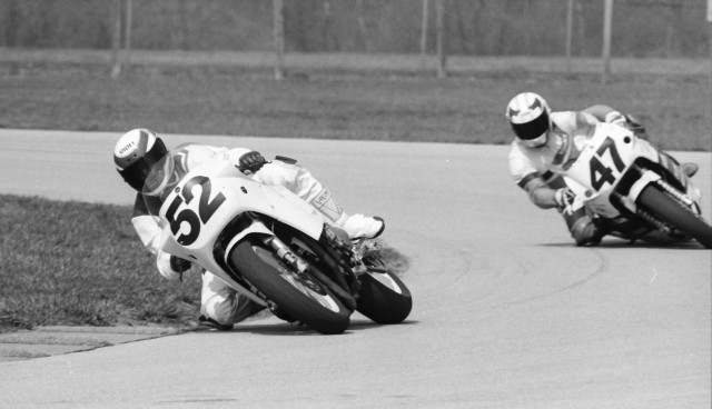 Ray Yoder leads Tommy Sloan in a WERA A Superbike race at Indianapolis Raceway Park in April of 1991. (Larry Lawrence photo)