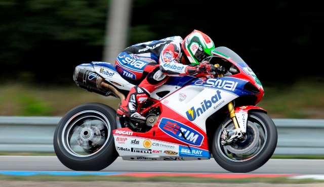 Brno_Giugliano_action-sm Davide Giugliano (Althea Racing Ducati) improved on his morning time to also head up the first qualifying session at Brno, setting a time of 1 minute 59.452 seconds before rains arrived at an inopportune moment, then falling heavier at the end of the session.