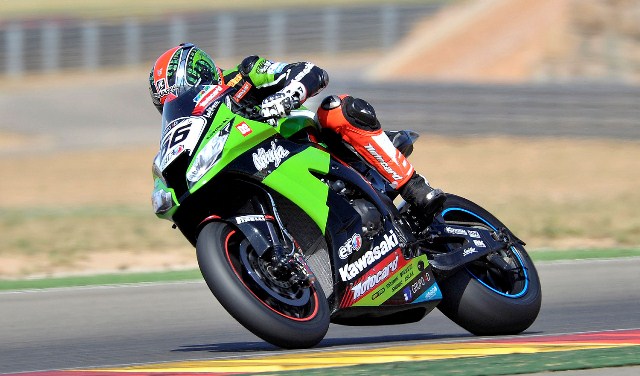 Sykes_Test_Aragon_02_06_12-sm Tom Sykes (Kawasaki Racing Team) set the fastest time of the one-day Infront Motor Sports official tests on the new generation of 17-inch wheels and Pirelli tyres which were seen for the first time today.
