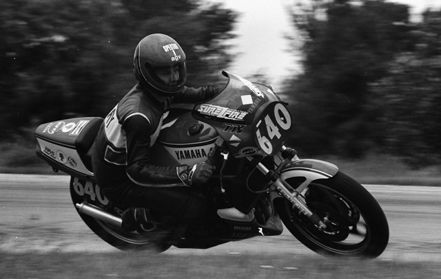 Gray, Callum - Blackhawk 6-85 Callum Gray races his Yamaha RZ350LC through a turn at Blackhawk Farms Raceway at a WERA sprint race in June of 1985. Gray was a solid novice rider in WERA’s North Central region and had some excellent finishes in the mid-1980s, especially at Blackhawk. (Larry Lawrence photo)