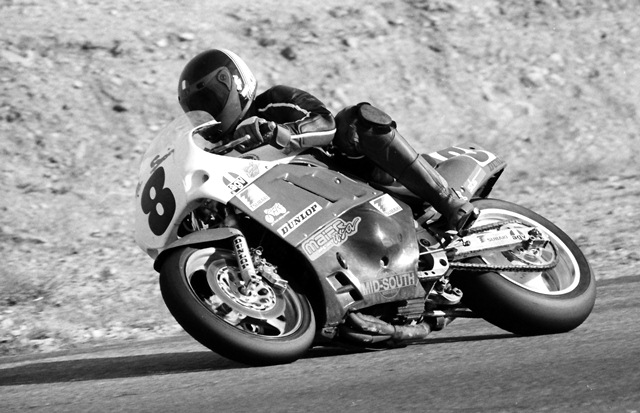McIntosh, Doug - Willow 4-90 Doug McIntosh racing the Mid-South Suzuki GSXR1100 in the WERA National Endurance race at Willow Springs Raceway in April of 1990. The team, with McIntosh and Tripp Nobles finished second overall, a surprisingly strong result for the Tennessee-based team. (Larry Lawrence photo)