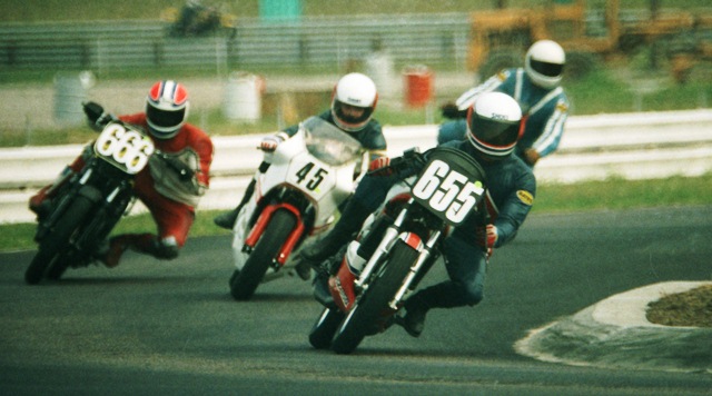 Melling, Hugh - Gateway 7-85 Hugh Melling (No. 655) leads a group of riders that includes Pete Frost (No. 45), Rich Doan (No. 666) and possibly Jim Ghilardi through a turn at Gateway International Raceway during a WERA sprint weekend in July of 1985. (Larry Lawrence photo)