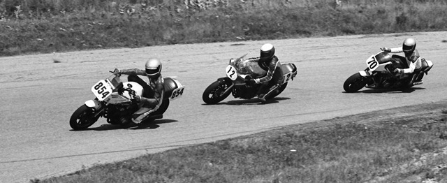Tim Morrissey (No. 854) leads the way on a Suzuki GS750 ahead of Ken Susmark (No. 12) on a Suzuki GSXR750 and Bill Cupp (No. 70) on a Honda VF750 Interceptor. Using the state-of-the-art Gixxer, Susmark came out on top of this group. (Larry Lawrence photo)